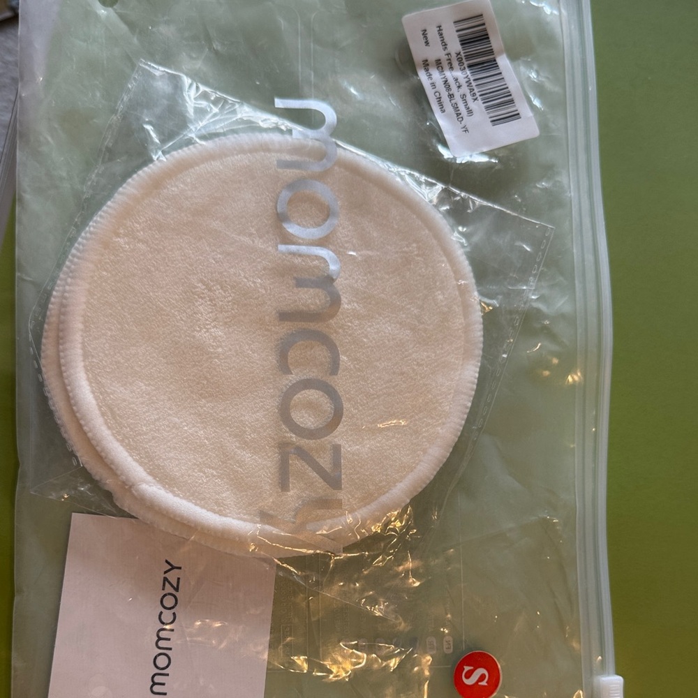 Momcozy reusable nursing  Pads NEW!